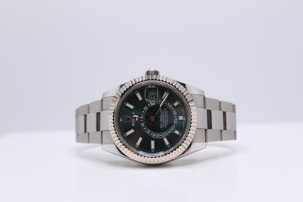 Rolex Sky-Dweller, Mint Green Dial, Immaculate, 2024, Full Set, 336934